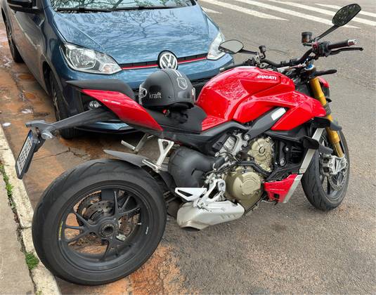 DUCATI STREETFIGHTER V4 S DUCATI STREETFIGHTER V4 S
